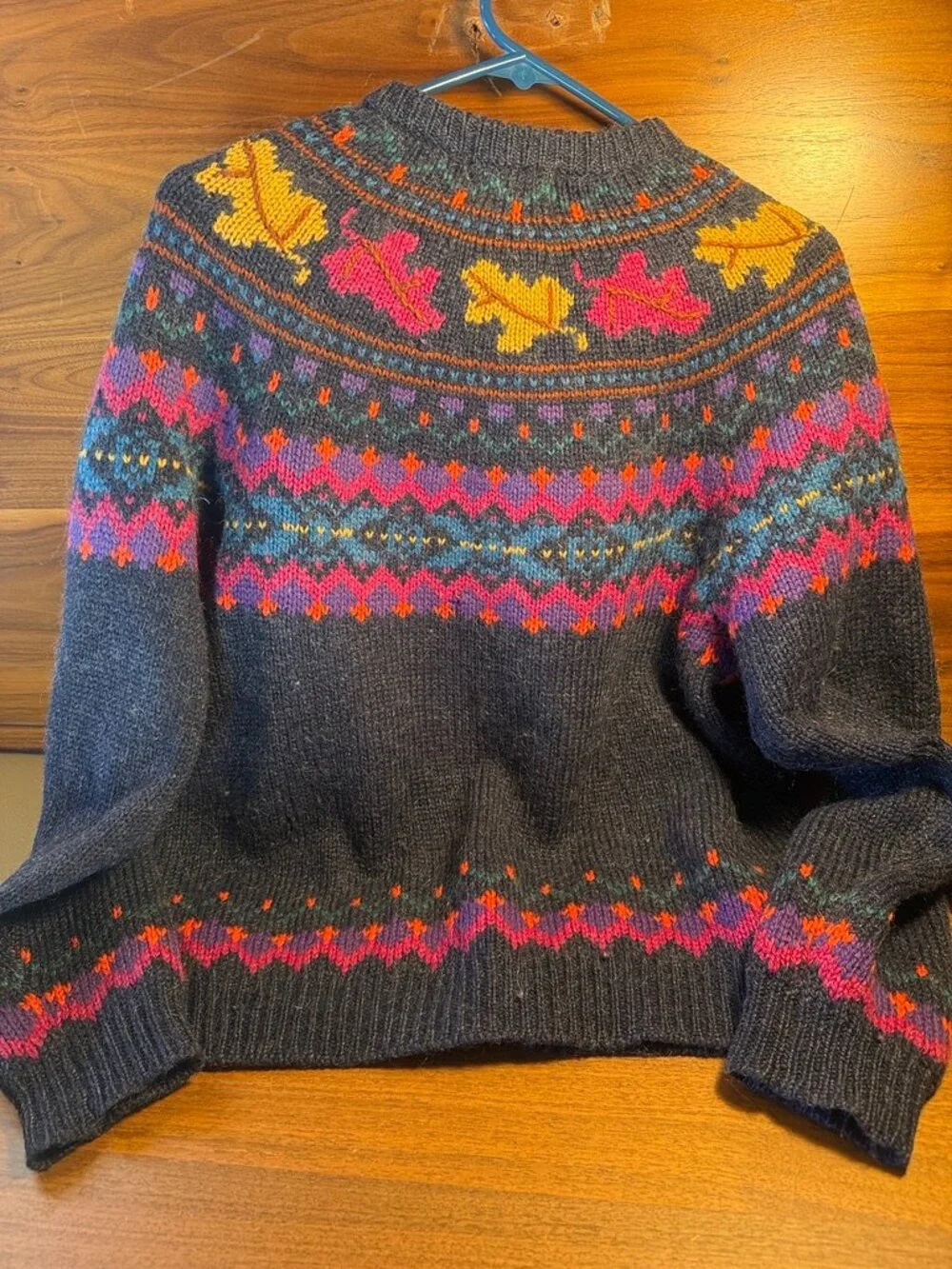 Vintage Woolrich Colorful Leaves Button Sweater - Picture 2 of 10